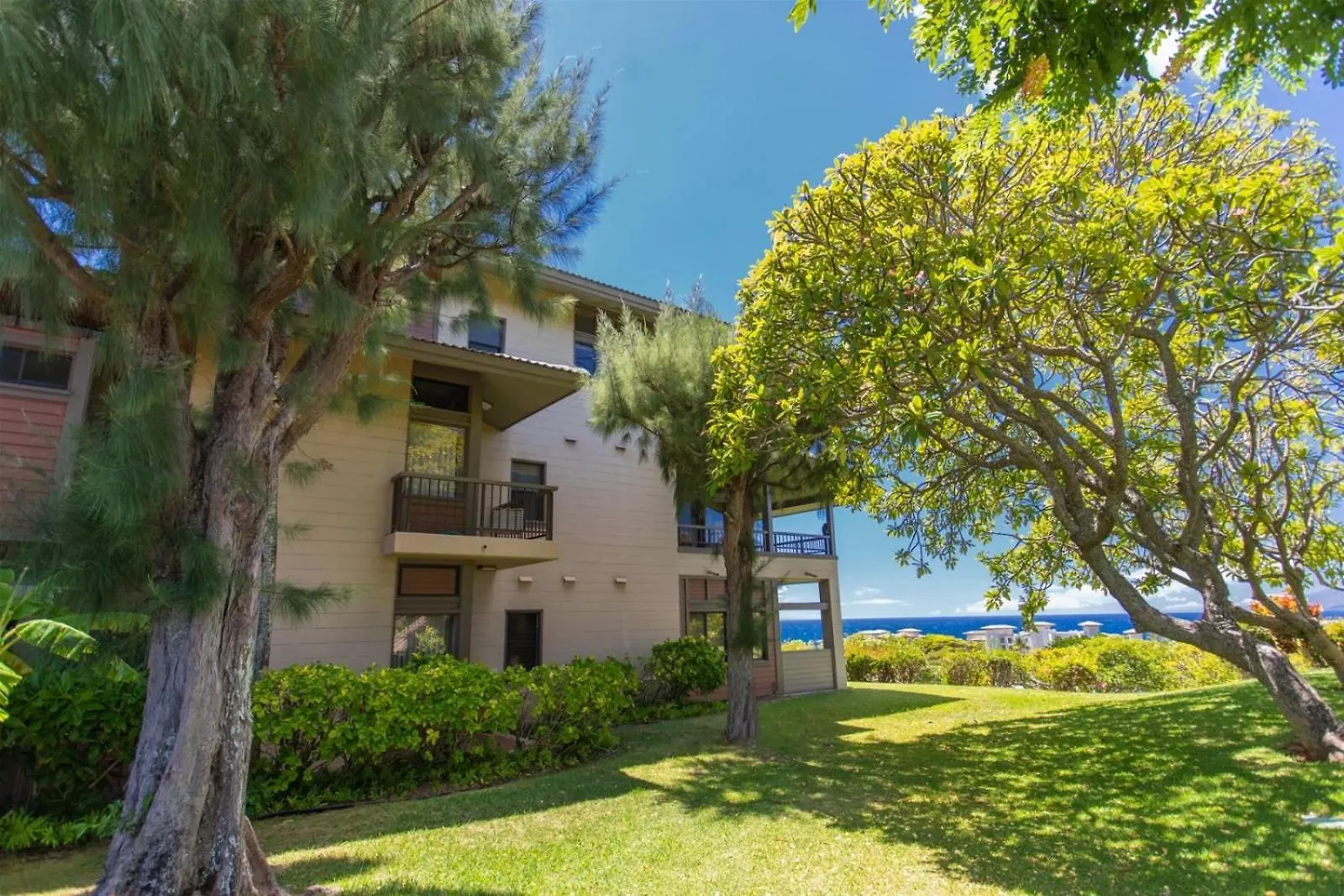 Apartment 2723-24 Kapalua Ridge Villa Kahana